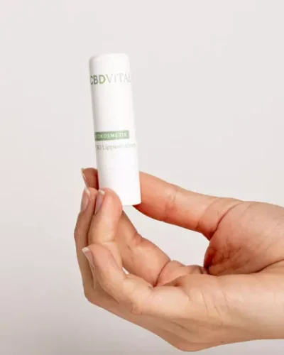 CBD Lippenbalsam – Bild 4